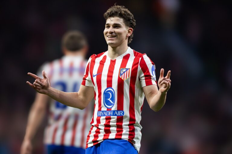 Az Arsenal, a PSG és a Barcelona is bejelentkezett Álvarezért