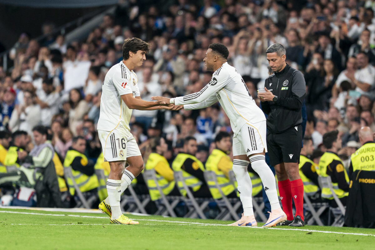 Mbappét kifütyülte a Bernabéu, édesanyja nevetve reagált a jelenetre