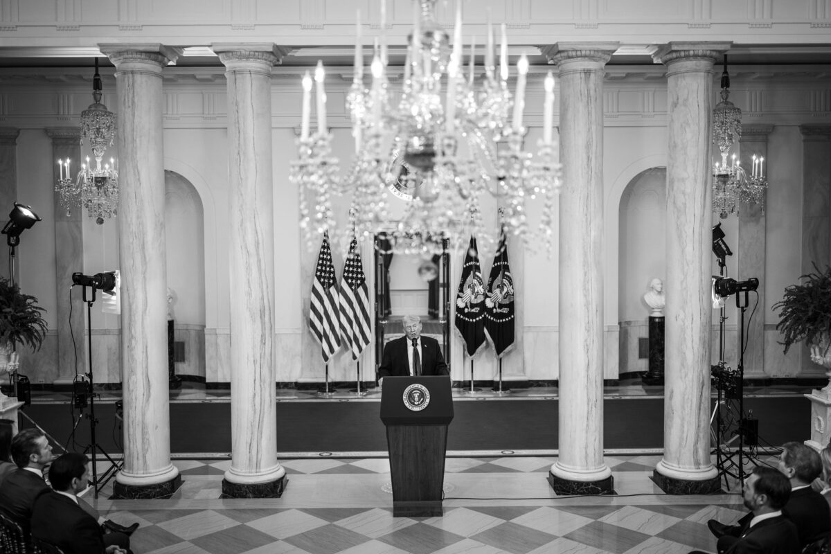 Trump bejelentette, nem végeznek félmunkát – összeroppanhat Irán