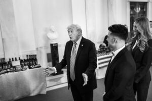 Olyasvalamire készülhet Donald Trump, amit eddig senki nem mert megtenni