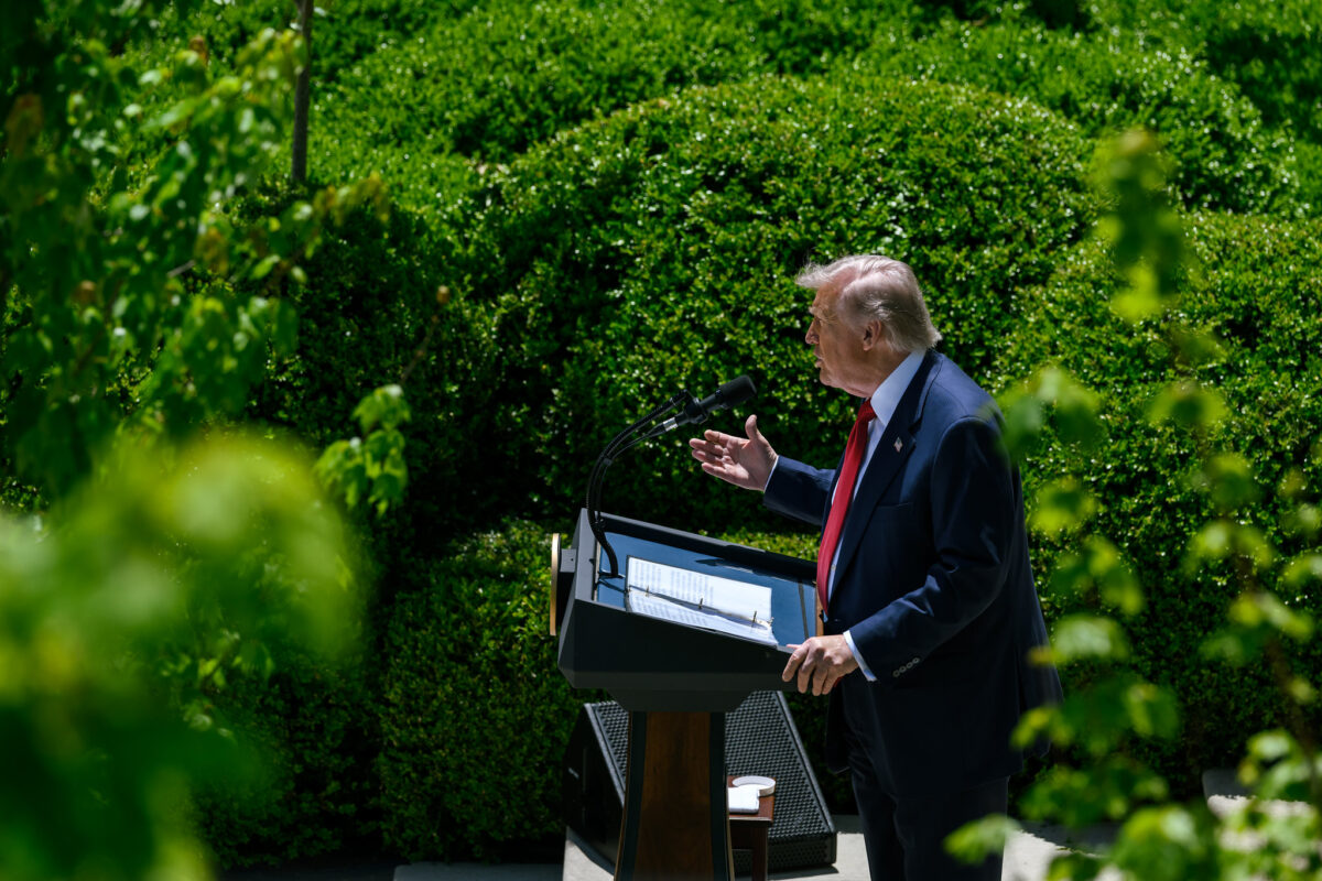 Kiderült, az USA még miért nem bombázza le Iránt