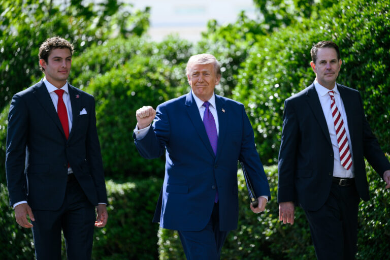 Óriási kínai pénz mehet az USA-ba Donald Trump váratlan húzása után
