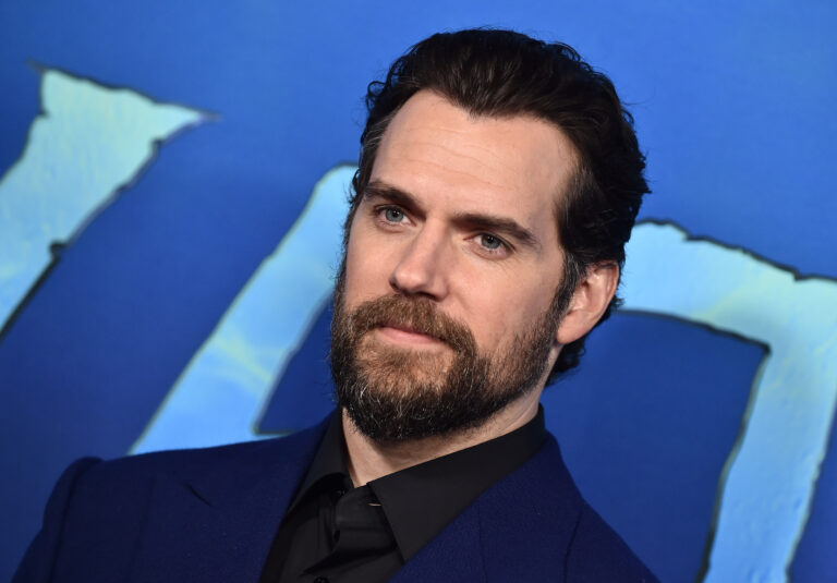 Henry Cavill főszereplésével tér vissza a Hegylakó, ami a John Wick stílusát idézi
