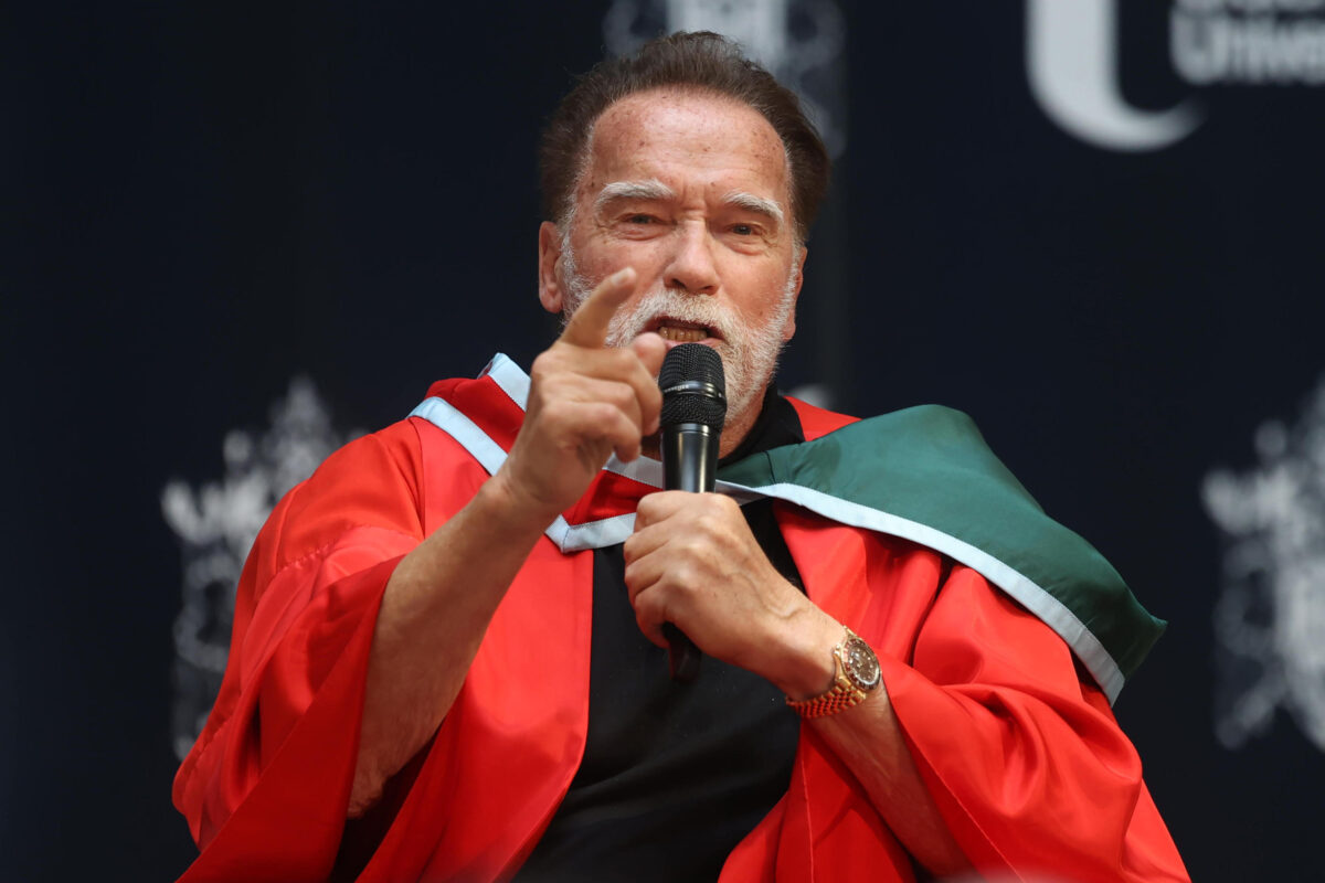 Ilyen Mikulást még nem láttál, Arnold Schwarzenegger visszatér