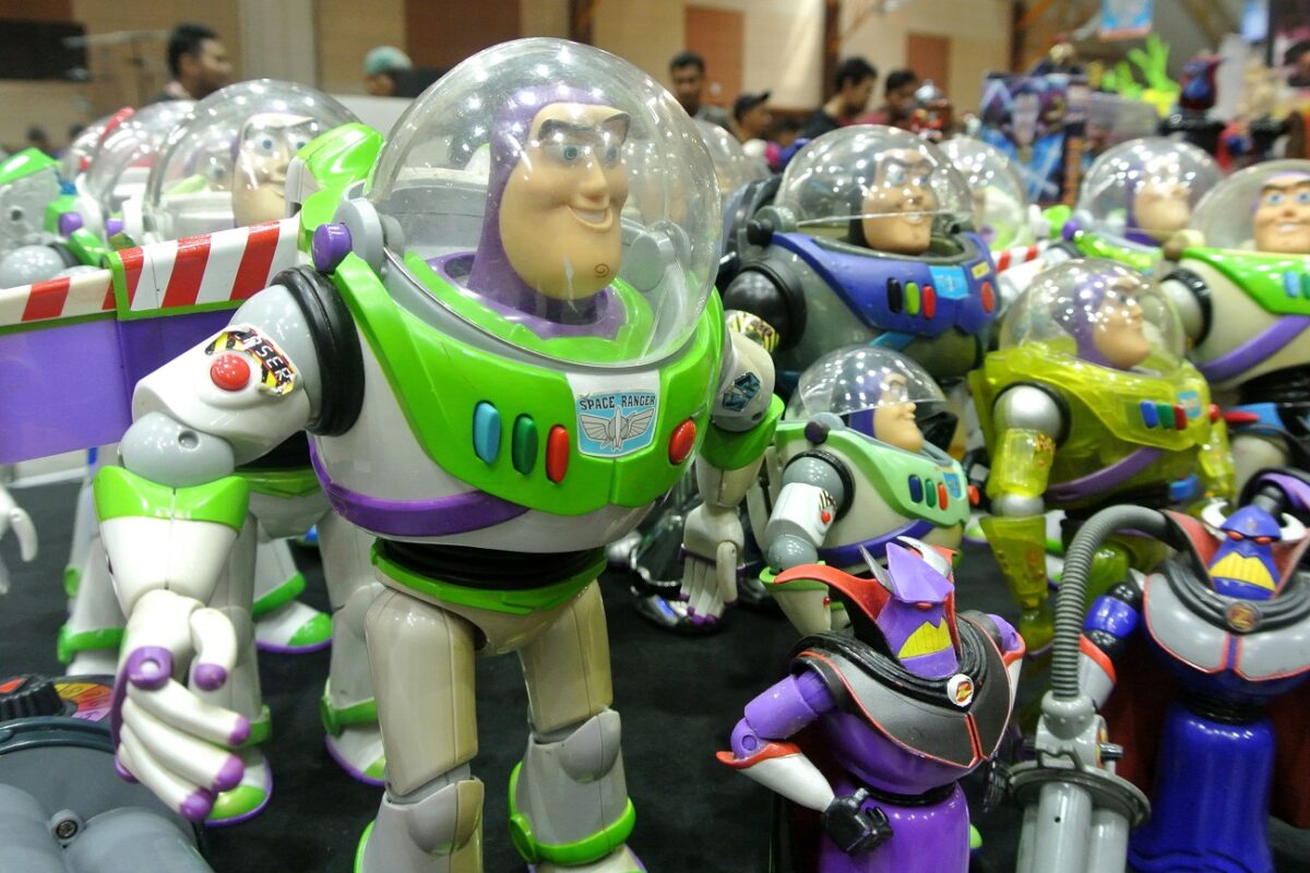 Történelmi rekordot dönthet a mozikban a Toy Story 5