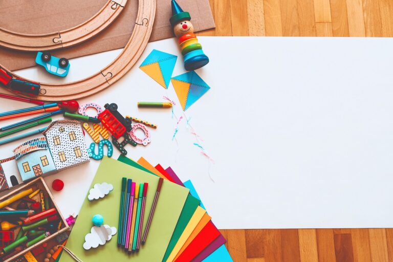 Riasztást kaptak a mentők – 6 gyermeket vittek kórházba egy magyar óvodából
