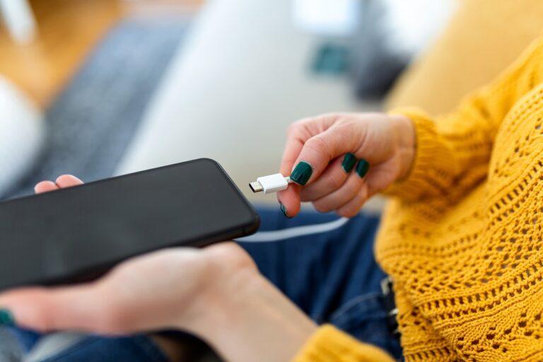 5 elterjedt tévhit az okostelefonok töltéséről, amik árthatnak az akkumulátornak
