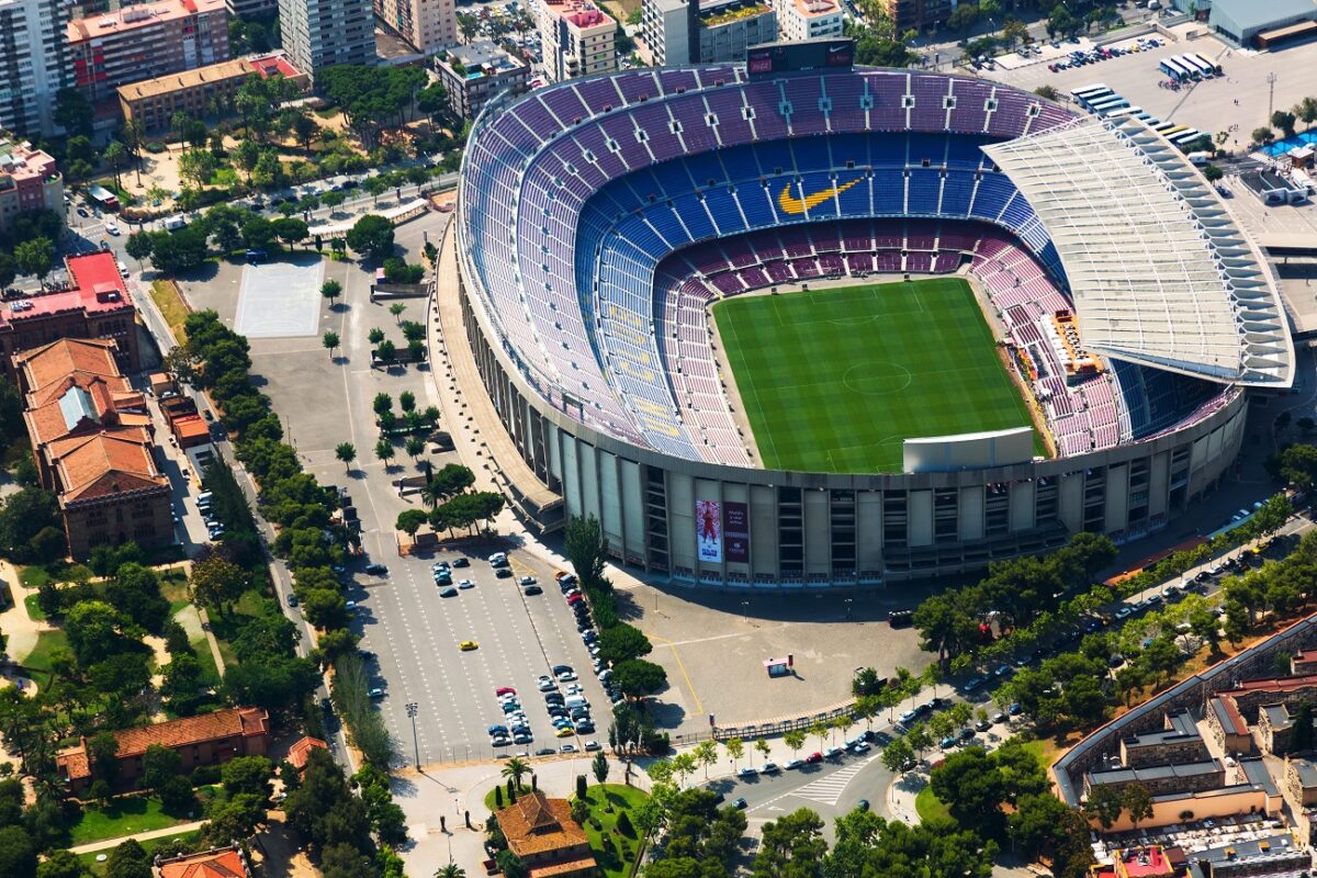 A Barcelona 100 millió euróért igazolni, nagyon kell nekik