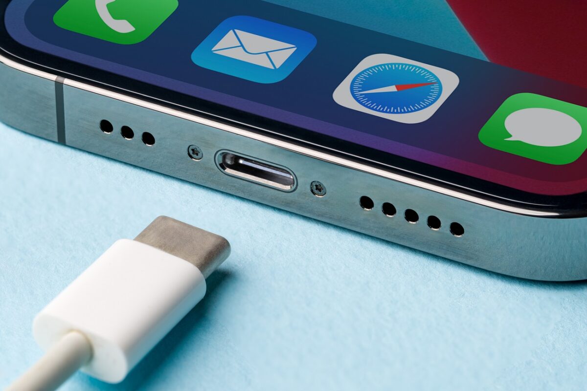 Emiatt tölt ilyen lassan a telefonod, pedig USB-C kábelt használsz