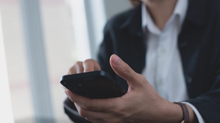 Egy rossz kattintás, és eltűnhet a pénzed a nyilvános Wi-Fi-n