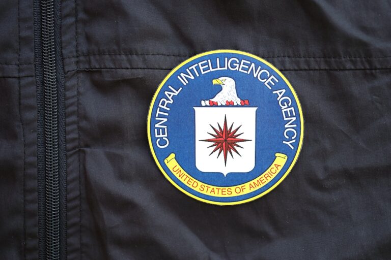 Lehull a lepel a CIA-ról, illegális megfigyelésről beszélt a bennfentes