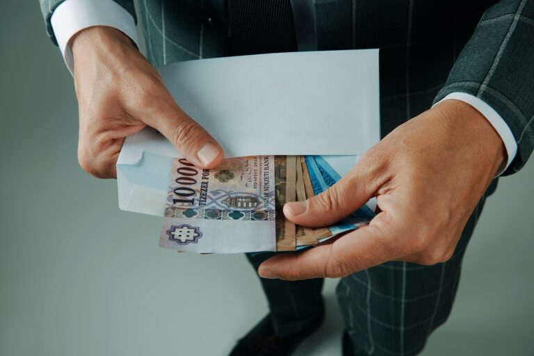 Táppénz alatt is felmondhatnak a kirúghatnak – mutatjuk a részleteket