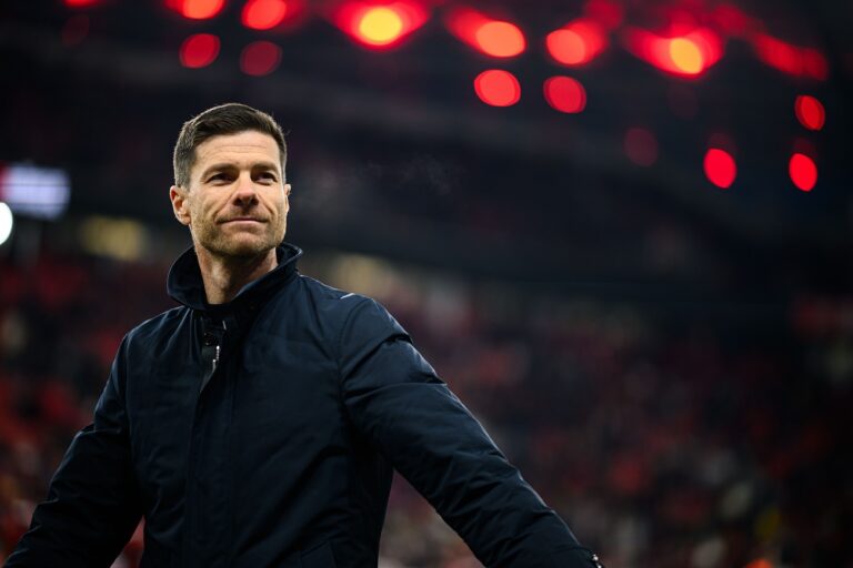 Xabi Alonso máris felforgatná a Chelsea keretét