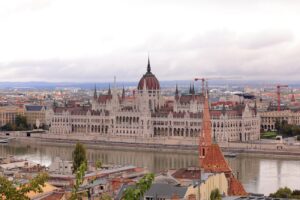Rendkívüli bejelentés előtt a kormány – már szerdán megszülethet a döntés