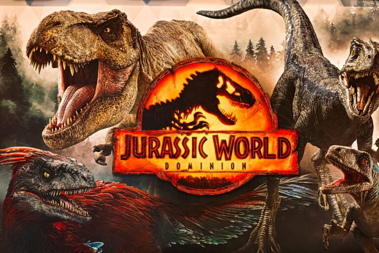 Teljesen más lett a Jurassic World, mint amit a moziban láttunk