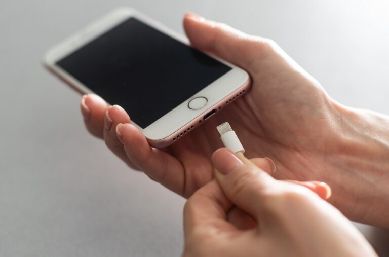 Rosszul töltöd a telefonod, és nem is tudsz róla