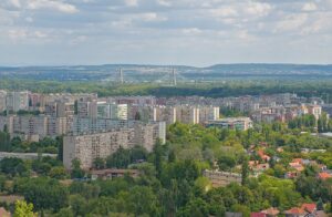 Durván elszálltak a panellakás-árak – itt vannak a számok