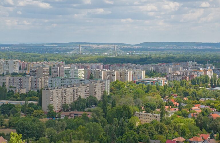Durván elszálltak a panellakás-árak – itt vannak a számok