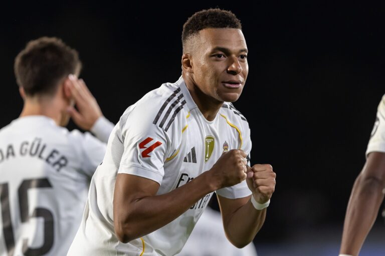 4 másodperc alatt van 100-on Mbappé új BMW-je