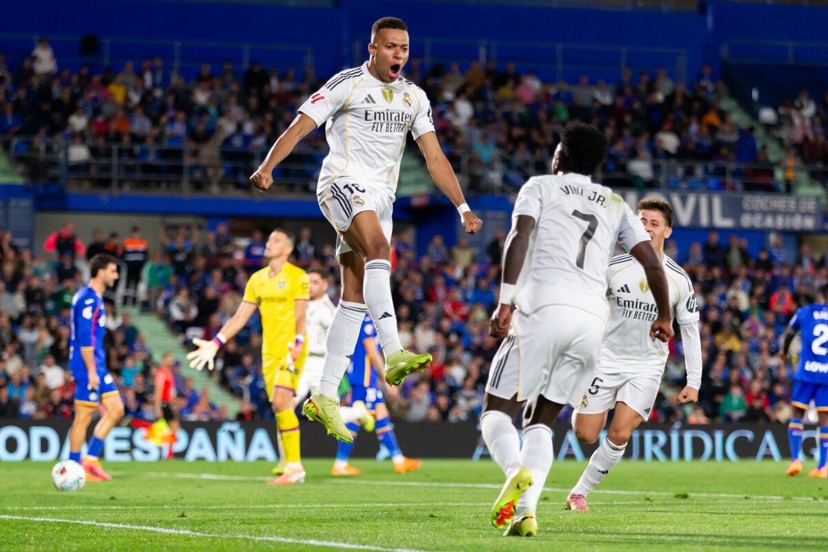 Megvan az ár, ennyiért engedheti el a Manchester United Dalotot a Real Madridhoz