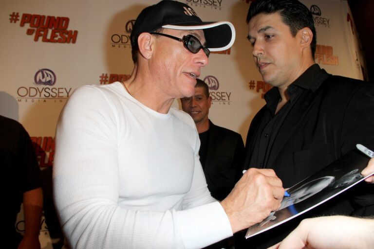 Jean-Claude Van Damme sci-fije, amiből elfeledett sorozat született