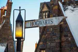 Még el sem indult, de máris távozik egy fontos szereplő a Harry Potter sorozatból