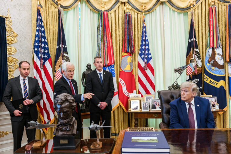 Példátlan lépésre készülhet Donald Trump – már ki is adta az utasítást