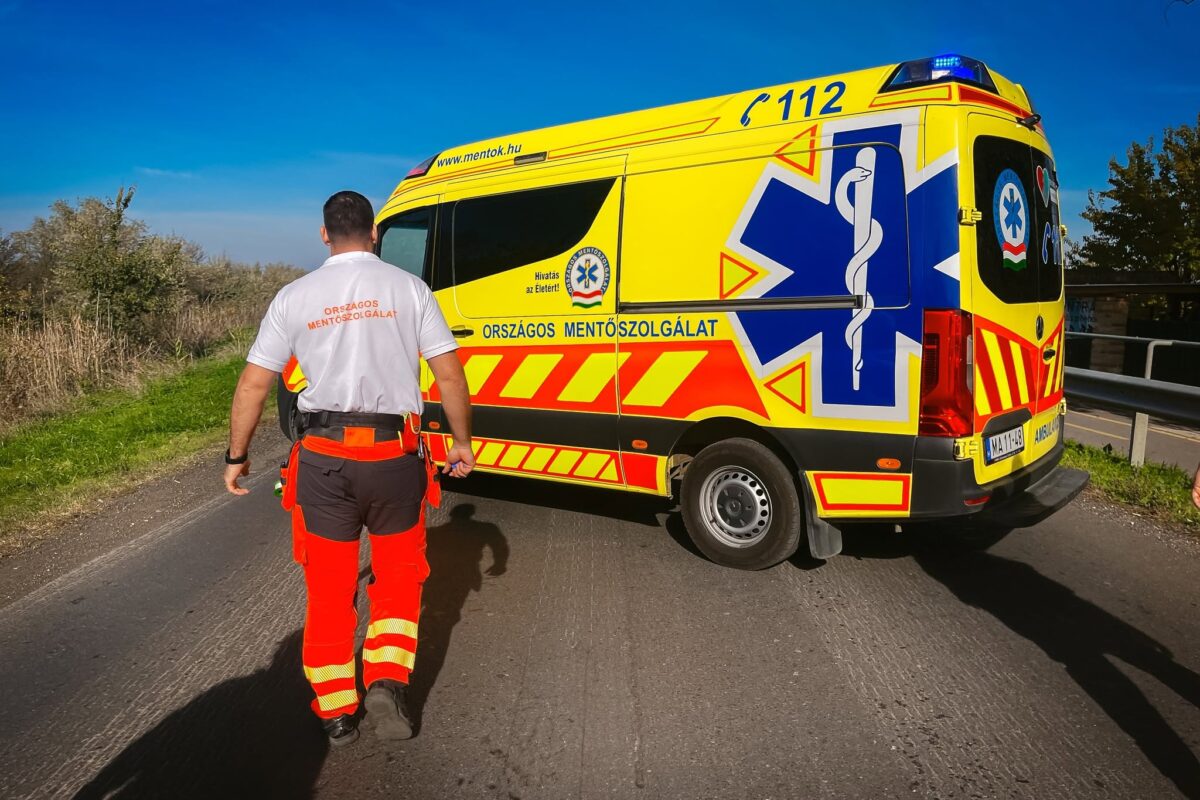 Mentőhelikoptert is riasztottak a kerékpárversenyre – bejelentést tett az OMSZ