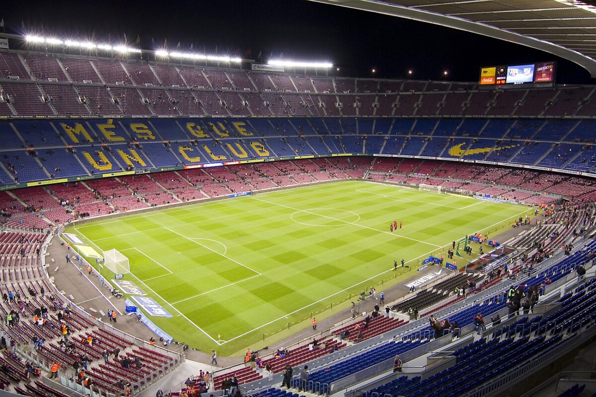 Falba ütközött a Barcelona, a Tottenham lezárta az üzletet