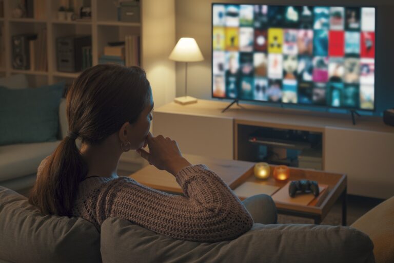 Egy gombnyomás, és eltűnhet az akadozás a tévédről