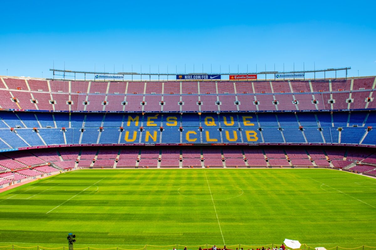 Három sztárt áldozna be a Barcelona két világsztárért