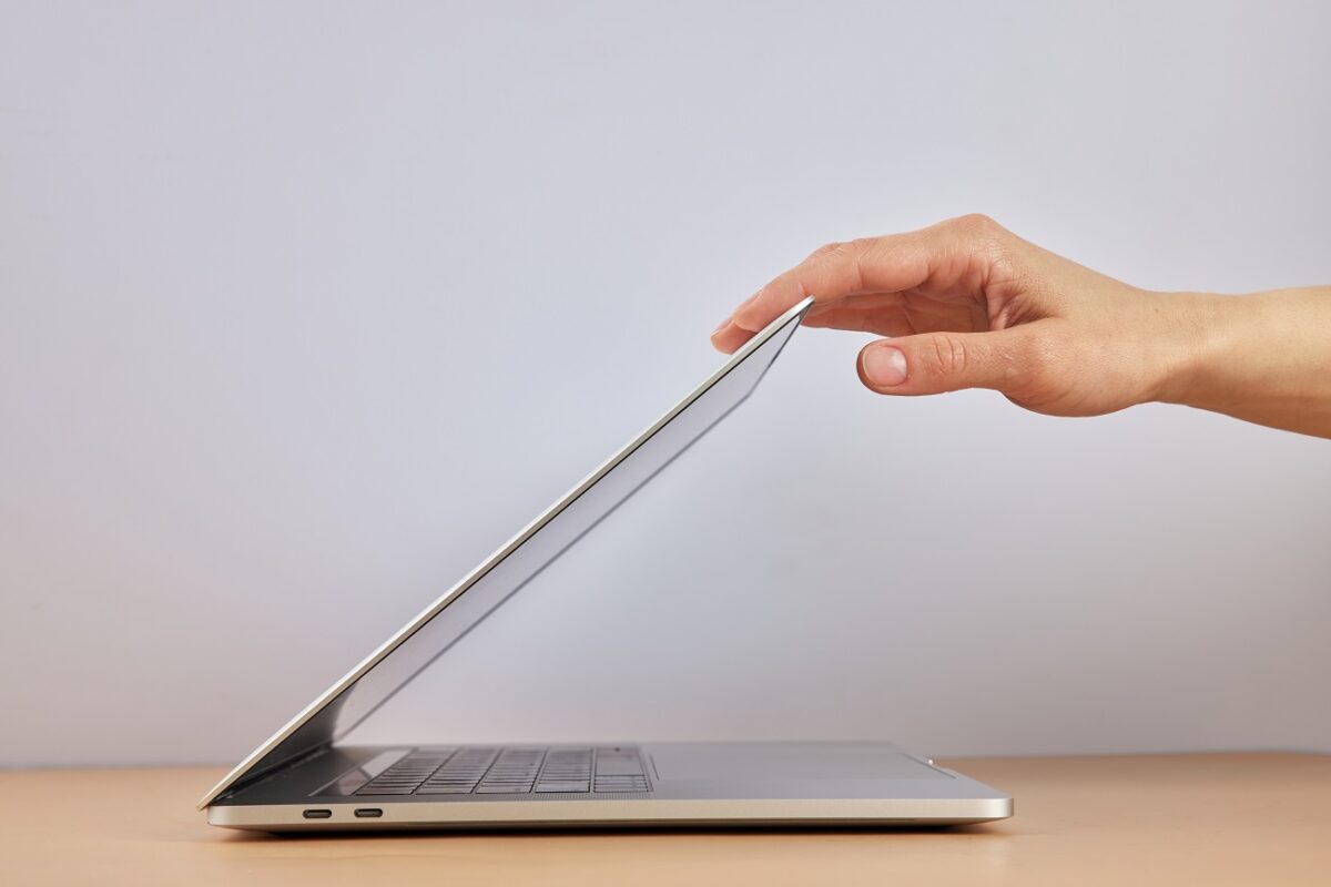Mutatjuk, milyen gyakran érdemes kikapcsolni vagy újraindítani a laptopot
