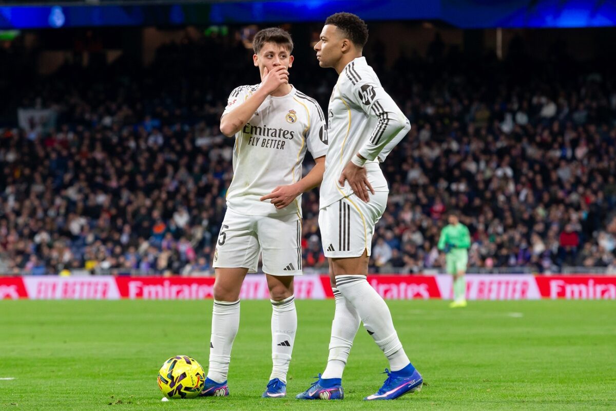A Real Madrid nem tréfál – azt suttogják, hogy két sztárvédő érkezhet