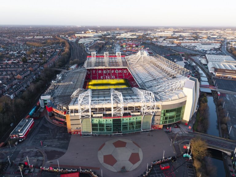 100 millió font sem akadály a Manchester United számára Tonaliért
