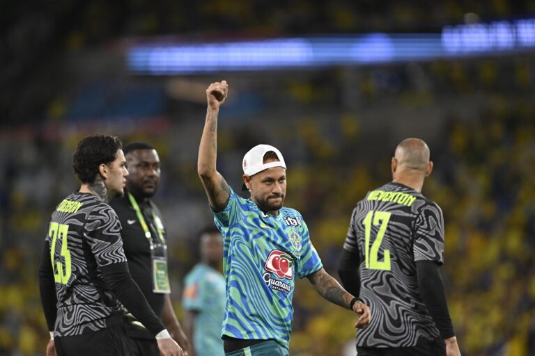 Mindenki Neymar visszatérését várja Brazíliában