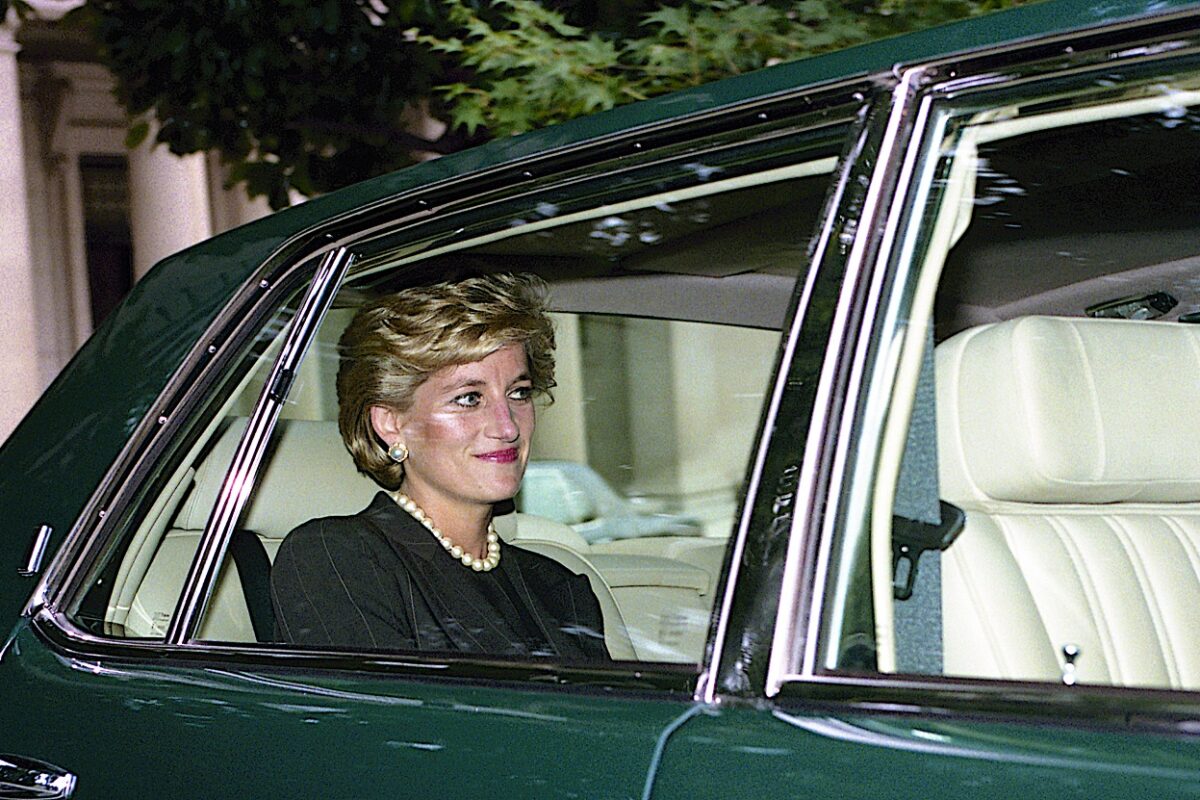 Csak most derült ki – így utasította vissza Diana hercegné JFK Jr. ajánlatát