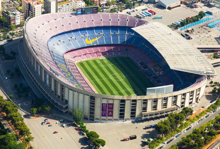 Váratlan helyről érkezhet a Barcelona legújabb csatára